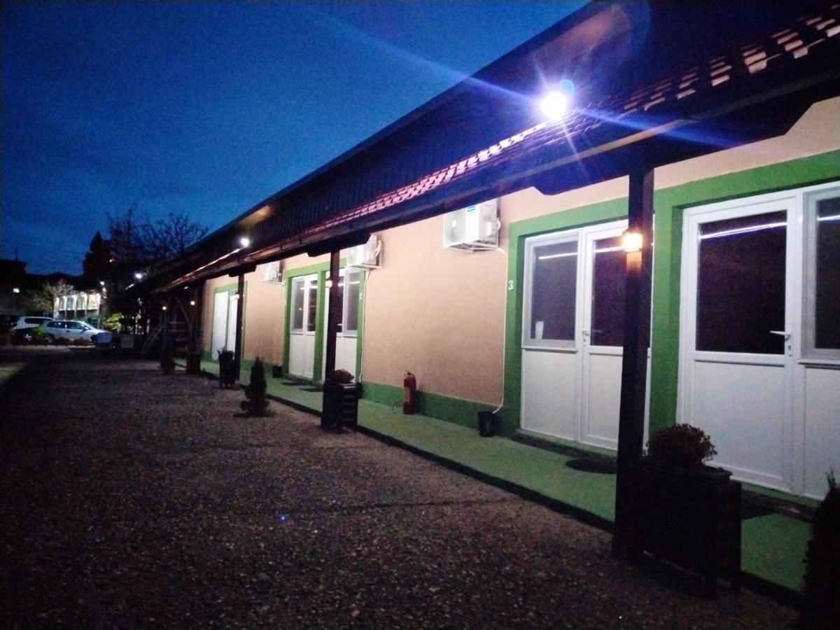 Fun Rooms Sobe Prenociste Borca Zewnętrze zdjęcie